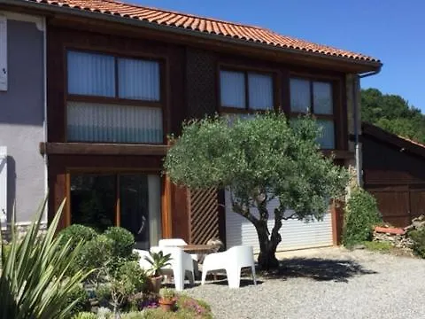 Bed and Breakfast Loft Atypique à Villeneuve-de-Rivière