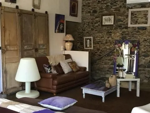 Bed and Breakfast Loft Atypique à Villeneuve-de-Rivière 0*,  France